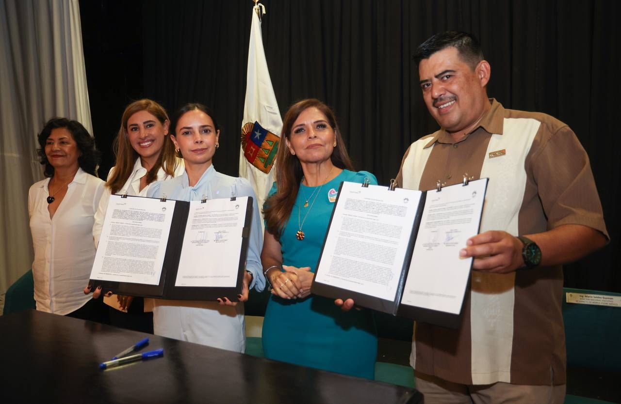 uploads/6/32/01 (1).Jpeg